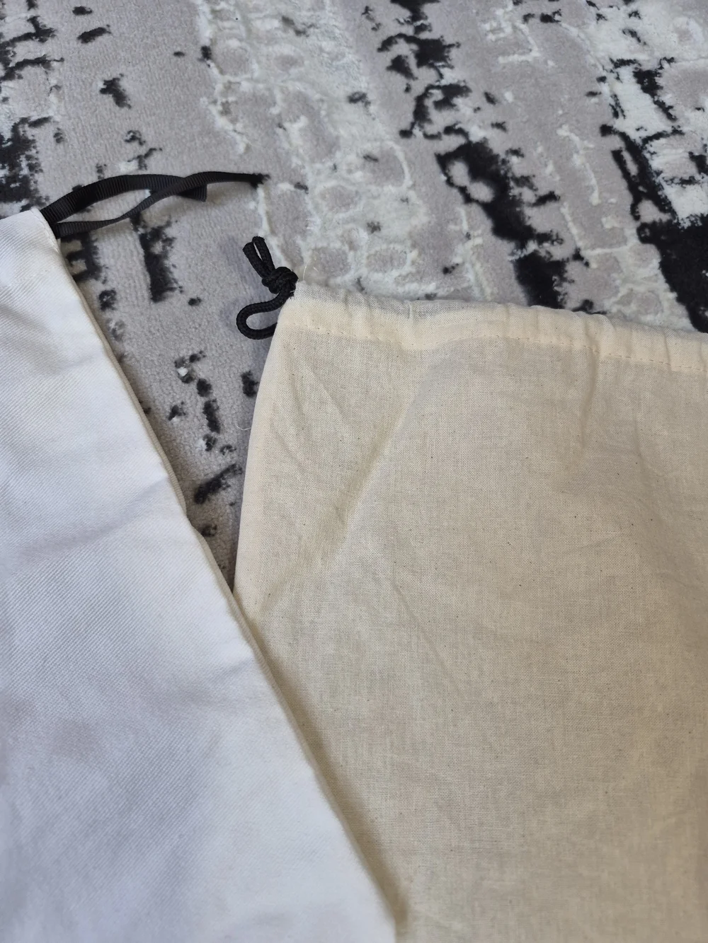 cotton dust storage Drawsteing Bags: Schutz, Aritzia and Madewell
